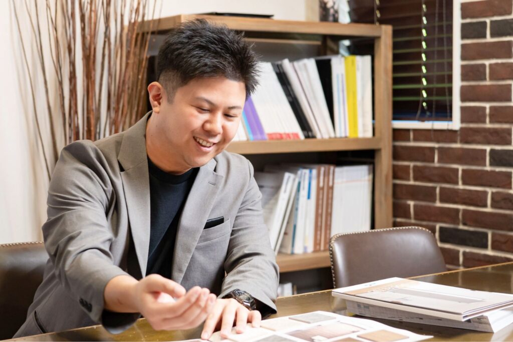 店舗リノベーションの打ち合わせ風景